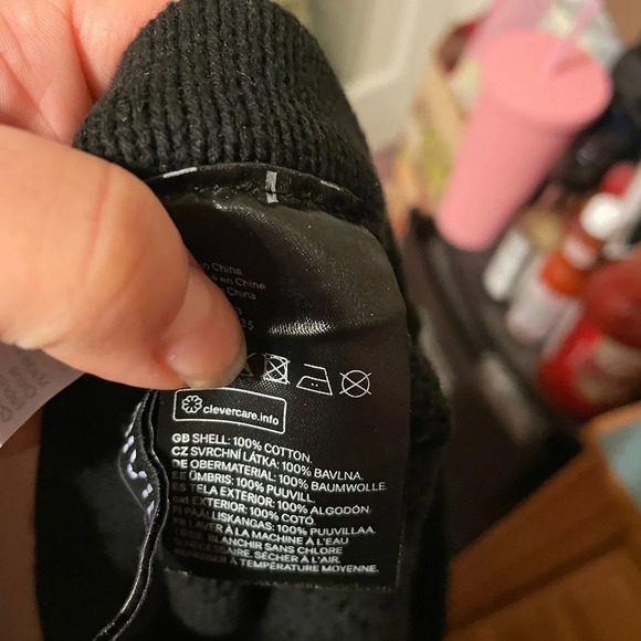 H&M DIVIDED BLACK CROCHET SHORTS - Picture 2 of 3